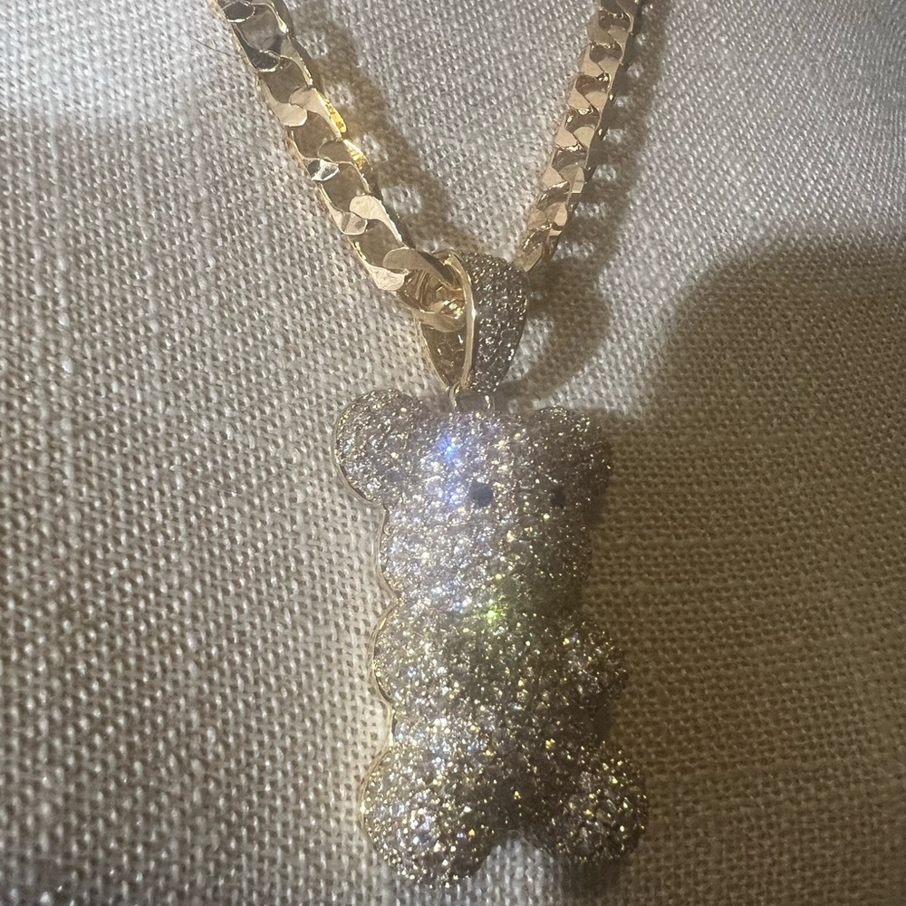 Necklace gold field